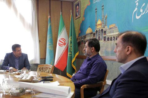 دیدار با استاندار قم