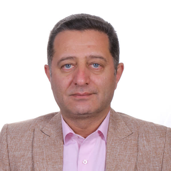 بررسی پتانسیل ها و نیاز های تبدیل شدن استان سمنان به مقصدی هوشمند برای گردشگران خارجی