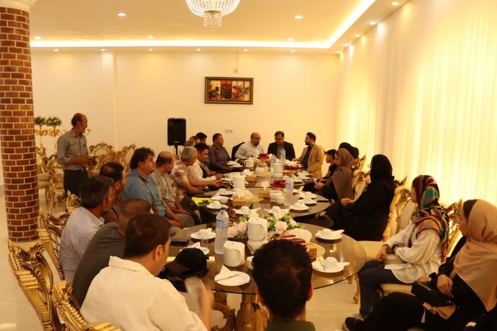 نشست هم‌اندیشی فعالان گردشگری دامغان برگزار شد