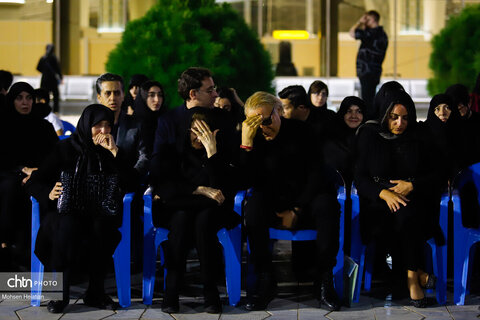 ورود پیکر استاد فرشچیان به اصفهان