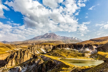 ژئوپارک شیروان دره سی؛ جاذبه ای بکر در دل سبلان