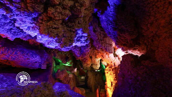 غار نخجیر دلیجان