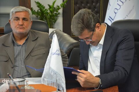 بررسی روند پیشرفت و مساعدسازی دو مجتمع گردشگری یزد