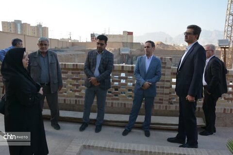 بررسی روند پیشرفت و مساعدسازی دو مجتمع گردشگری یزد