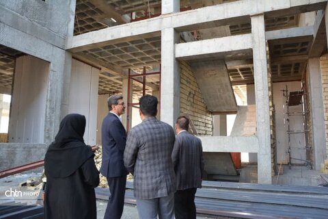 بررسی روند پیشرفت و مساعدسازی دو مجتمع گردشگری یزد