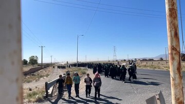 خدمات‌رسانی به ۶۵ کاروان زائر پیاده در محورهای مواصلاتی تربت جام