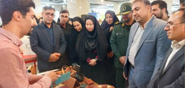 نمایشگاه صنایع‌دستی و کسب‌وکارهای خرد در شهرستان اقلید افتتاح شد/ تأکید بر نقش مشاغل خانگی در توسعه پایدار