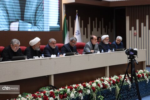 جلسه ستاد اجرایی خدمات سفر استان خراسان رضوی که با حضور اعضای فراکسیون شعائر اسلامی، قرآن و زیارت مجلس شورای اسلامی و دو نایب‌رئیس مجلس درمشهد  برگزار شد