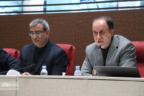 جلسه ستاد اجرایی خدمات سفر استان خراسان رضوی که با حضور اعضای فراکسیون شعائر اسلامی، قرآن و زیارت مجلس شورای اسلامی و دو نایب‌رئیس مجلس درمشهد  برگزار شد