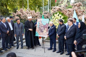 رونمایی از پوستر همایش بین‌المللی «هگمتانه و چشم‌انداز فرهنگی‌تاریخی همدان»