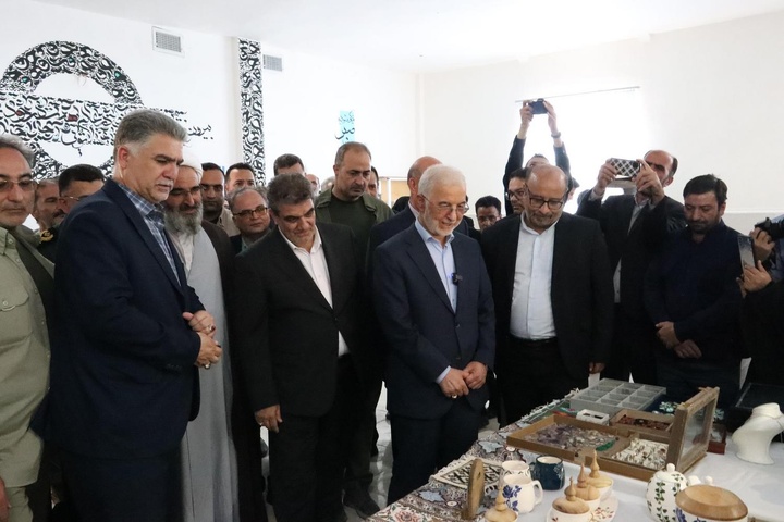 مومنی وزیر کشور