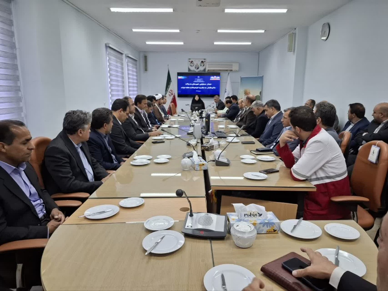 تقدیر فرماندار مه ولات از تلاش بیوقفه دستگاههای خدماترسان به زائران امام رضا(ع)