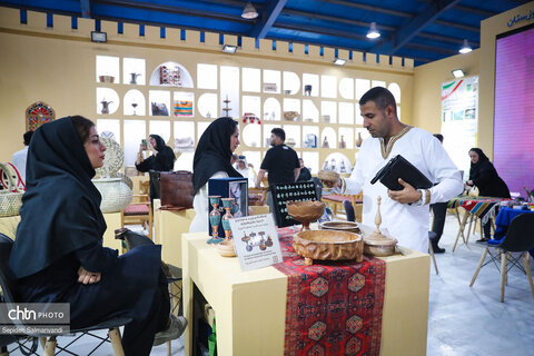 آغاز به کار غرفه اداره‌کل میراث‌فرهنگی خوزستان در نمایشگاه هفته دولت