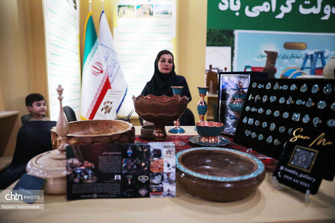 آغاز به کار غرفه اداره‌کل میراث‌فرهنگی خوزستان در نمایشگاه هفته دولت