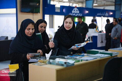 آغاز به کار غرفه اداره‌کل میراث‌فرهنگی خوزستان در نمایشگاه هفته دولت