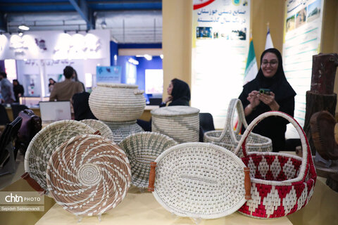 آغاز به کار غرفه اداره‌کل میراث‌فرهنگی خوزستان در نمایشگاه هفته دولت