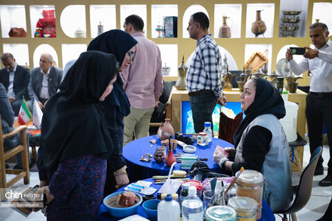 آغاز به کار غرفه اداره‌کل میراث‌فرهنگی خوزستان در نمایشگاه هفته دولت