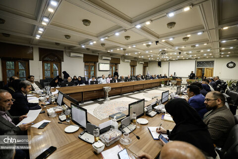 دومین نشست تخصصی معاون صنایع دستی کشور در استانداری اصفهان