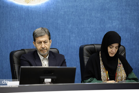 دومین نشست تخصصی معاون صنایع دستی کشور در استانداری اصفهان