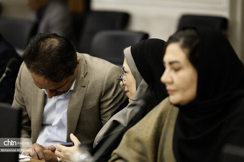 دومین نشست تخصصی معاون صنایع دستی کشور در استانداری اصفهان