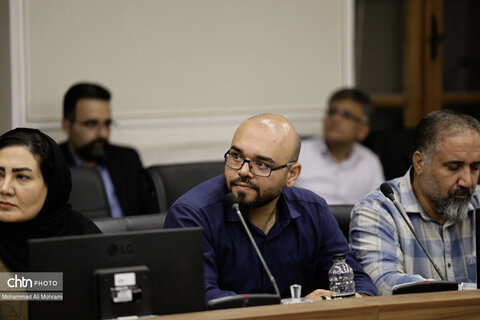 دومین نشست تخصصی معاون صنایع دستی کشور در استانداری اصفهان