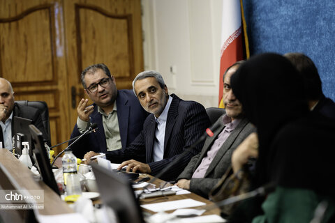 دومین نشست تخصصی معاون صنایع دستی کشور در استانداری اصفهان