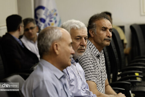 دومین نشست تخصصی معاون صنایع دستی کشور در استانداری اصفهان