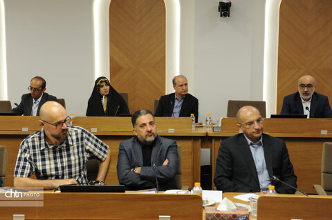 نخستین نشست ملی روسای تشکل‌های راهنمایان گردشگری کشور با حضور وزیر میراث‌فرهنگی، گردشگری و صنایع‌دستی