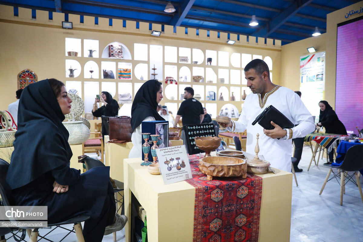 آغاز به کار غرفه میراثفرهنگی خوزستان در نمایشگاه هفته دولت/ تأکید استاندار بر نقش ادارهکل میراثفرهنگی در توسعه اقتصادی