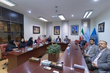دیدار دبیرکل کمیسیون ملی یونسکو ایران و هیئت همراه با رئیس پژوهشگاه میرات‌فرهنگی و گردشگری