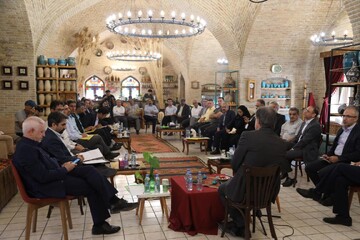 دومین گردهمایی ناظران استانی صندوق احیا در کاروانسرای یام