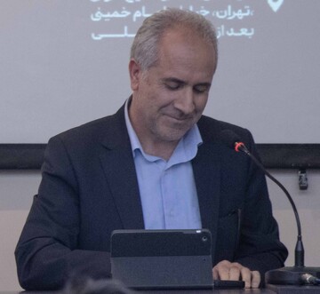 مگس در عرصه سیمرغ