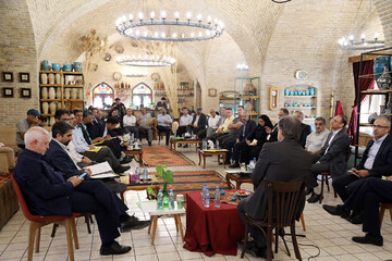 ثروت‌آفرینی با احیای میراث تاریخی/ رفع مشکلات حقوقی در اولویت است/ لزوم گسترش تعامل میان صندوق توسعه و احیا با استان‌ها