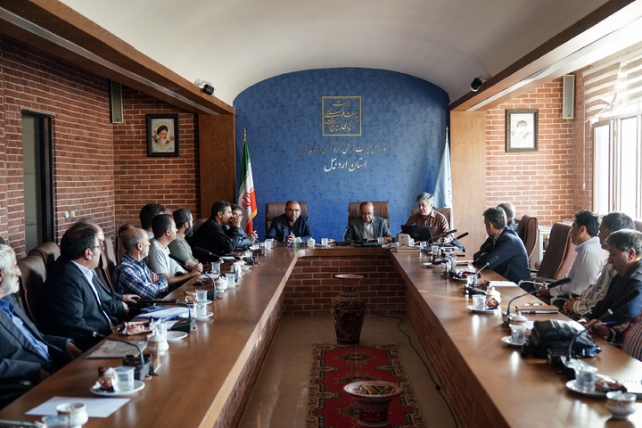 کارگاه آموزشی هیدروتراپی و ورزش‌های آبی در اردبیل برگزار شد