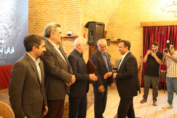 دومین نشست ناظران