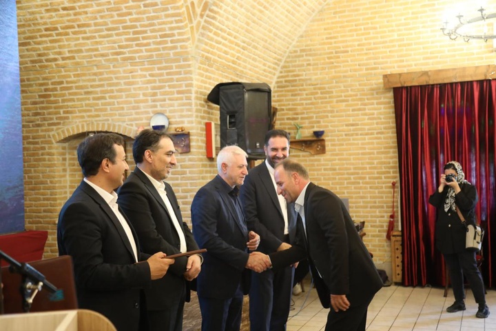 دومین نشست ناظران