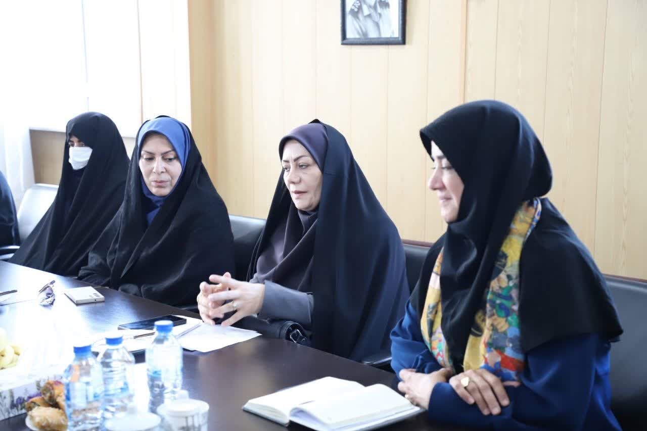 تسهیلگری قانونی و بیمه هنرمندان صنایع‌دستی در اولویت/ تاکید بر نقش خدابنده در توسعه با محوریت میراث‌فرهنگی