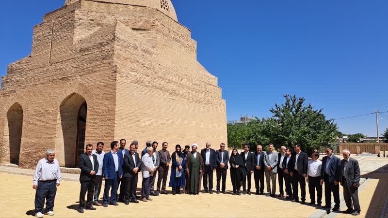 بازدید معاون صنایع‌دستی و هنرهای سنتی کشور از جاذبه‌های فرهنگی تاریخی شهرستان خدابنده