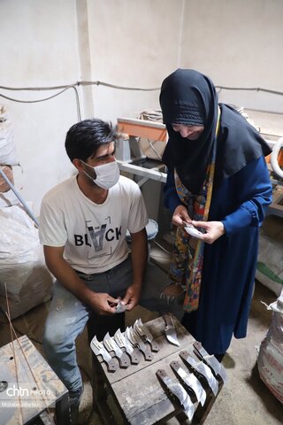بازدید معاون صنایع‌دستی دستی کشور از کارگاه‌های چاقوسازی در روستای شوراب و بولاماجی شهرستان خدابنده