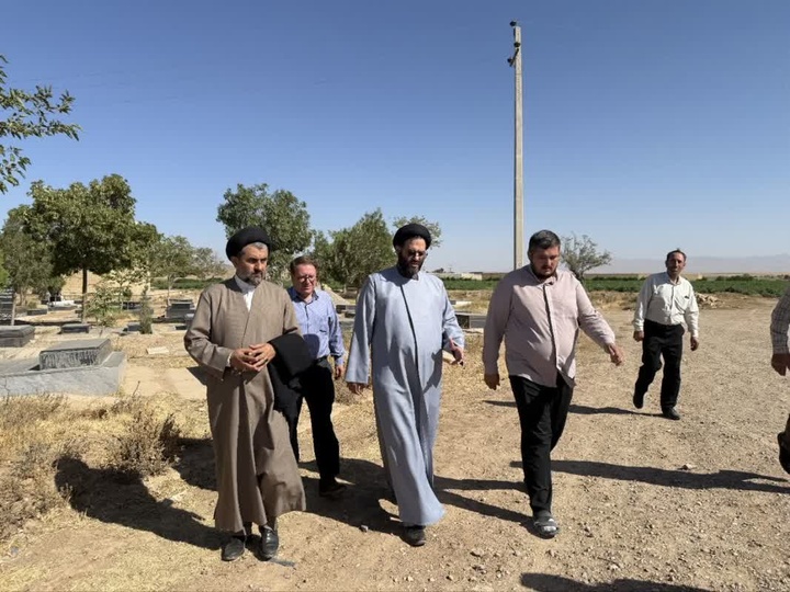 نگاه تازه به توسعه همه‌جانبه / بازدید مدیران‌کل میراث‌فرهنگی و اوقاف قزوین از ظرفیت‌های مذهبی و صنعتی تاکستان