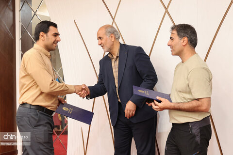 رالی گردشگری «یادواره شهدای اقتدار» به مناسبت گرامیداشت هفته دولت