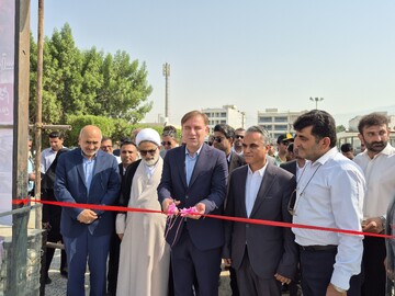 نخستین مرکز گردشگری ساحلی در بستر دریا کلید خورد