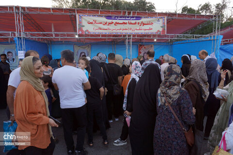 ششمین جشنواره غذا مجمع خیرین سلامت شهرستان ملایر برگزار شد