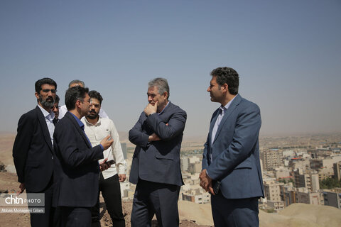 بازدید معاون وزیر میراث فرهنگی از طرح های گردشگری قم