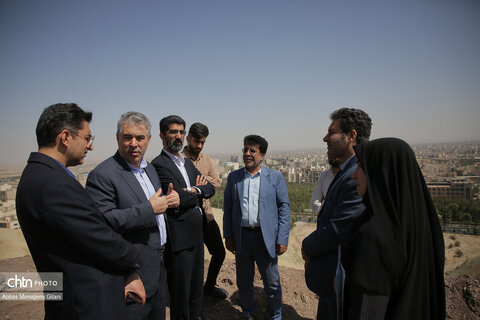 بازدید معاون وزیر میراث فرهنگی از طرح های گردشگری قم