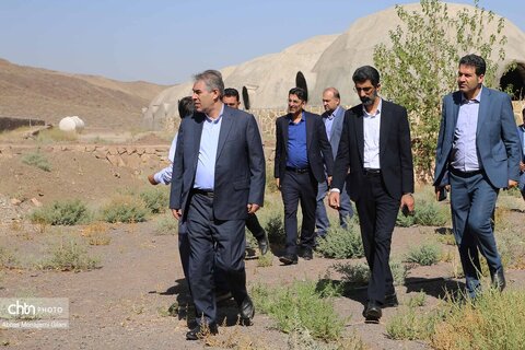 بازدید معاون وزیر میراث فرهنگی از طرح های گردشگری قم