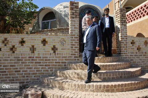 بازدید معاون وزیر میراث فرهنگی از طرح های گردشگری قم