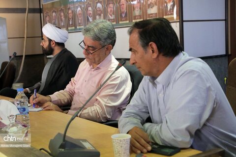نشست فعالان و سرمایه‌گذاران حوزه گردشگری استان قم با حضور معاون وزیر میراث فرهنگی