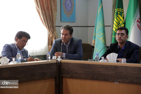 نشست فعالان و سرمایه‌گذاران حوزه گردشگری استان قم با حضور معاون وزیر میراث فرهنگی