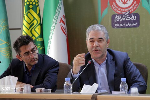 نشست فعالان و سرمایه‌گذاران حوزه گردشگری استان قم با حضور معاون وزیر میراث فرهنگی